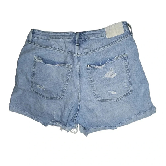 H&M Women's Ultra High Waisted Mom Plus Distressed Jean Shorts, 16 - Picture 2 of 10
